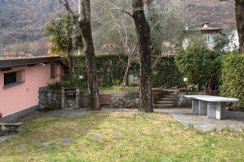 Como Lakeside Cottage - Lakefront Private Garden With Private Access To The Lake Onno Extérieur photo