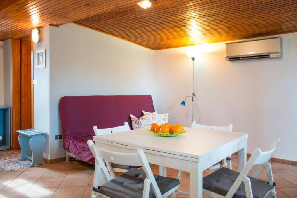 Como Lakeside Cottage - Lakefront Private Garden With Private Access To The Lake Onno Extérieur photo